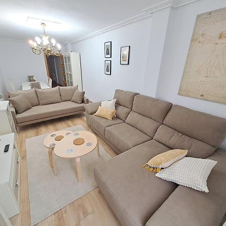 Apartamento De 120M2 Al Lado De Cabarceno Saron Exteriér fotografie